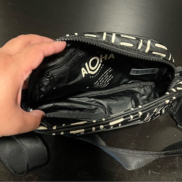 Aloha Collection Le Tour Bag - Picture 11 of 12